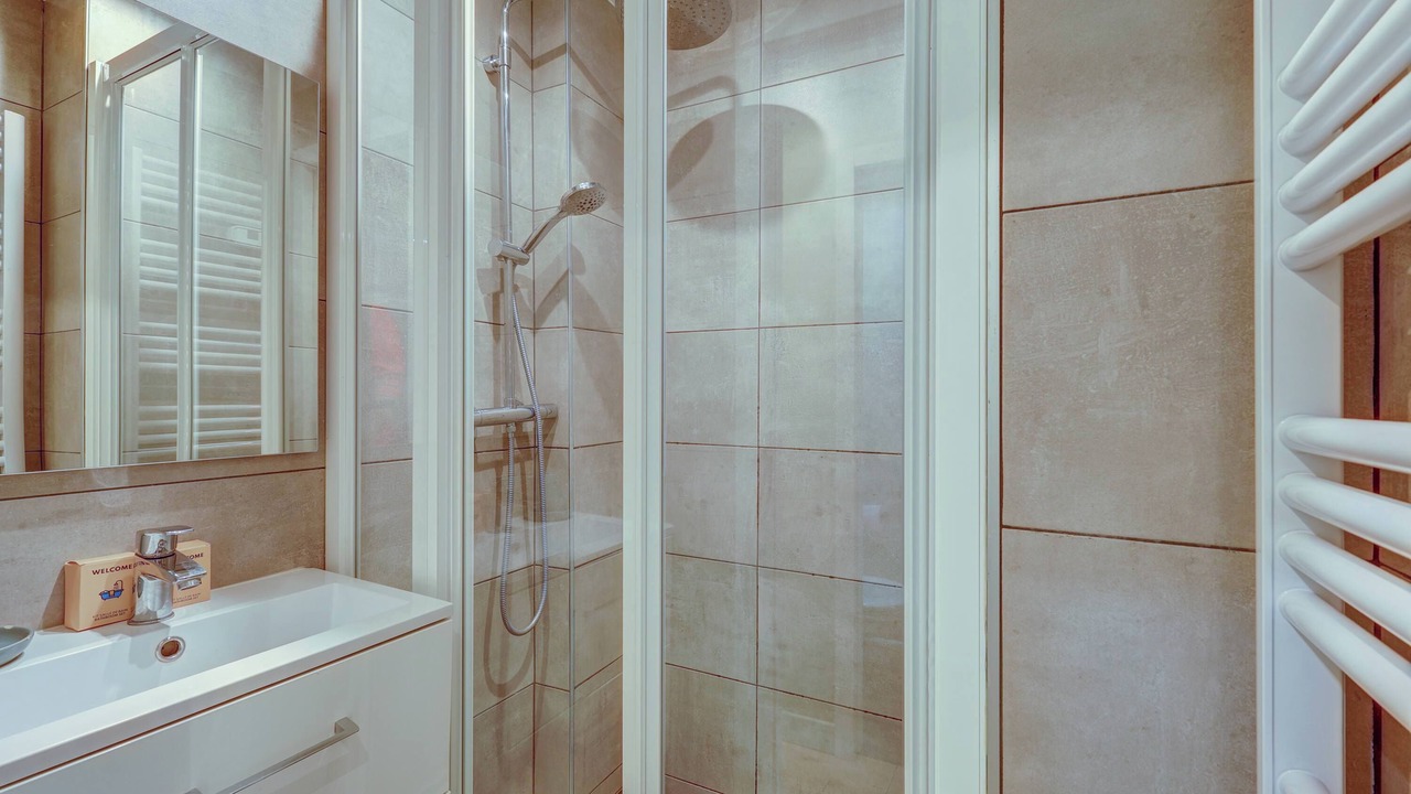 Photo of Bathroom in Quartier Sainte-Marguerite