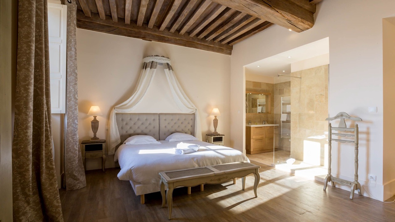 Photo of Bedroom in Beaune City Centre
