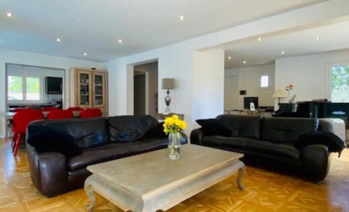 Photo of Livingroom in Saint-Nom-la-Breteche