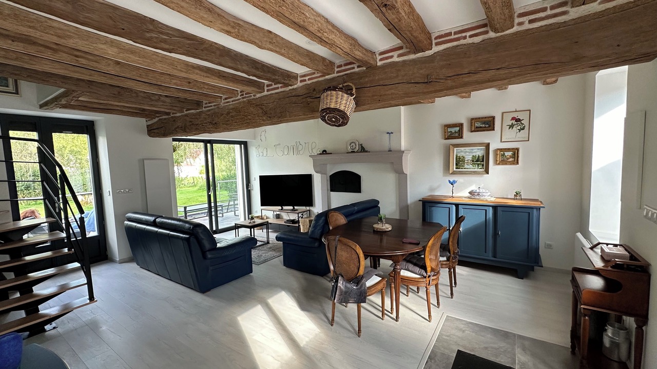 Photo of Livingroom in Cessy-les-Bois