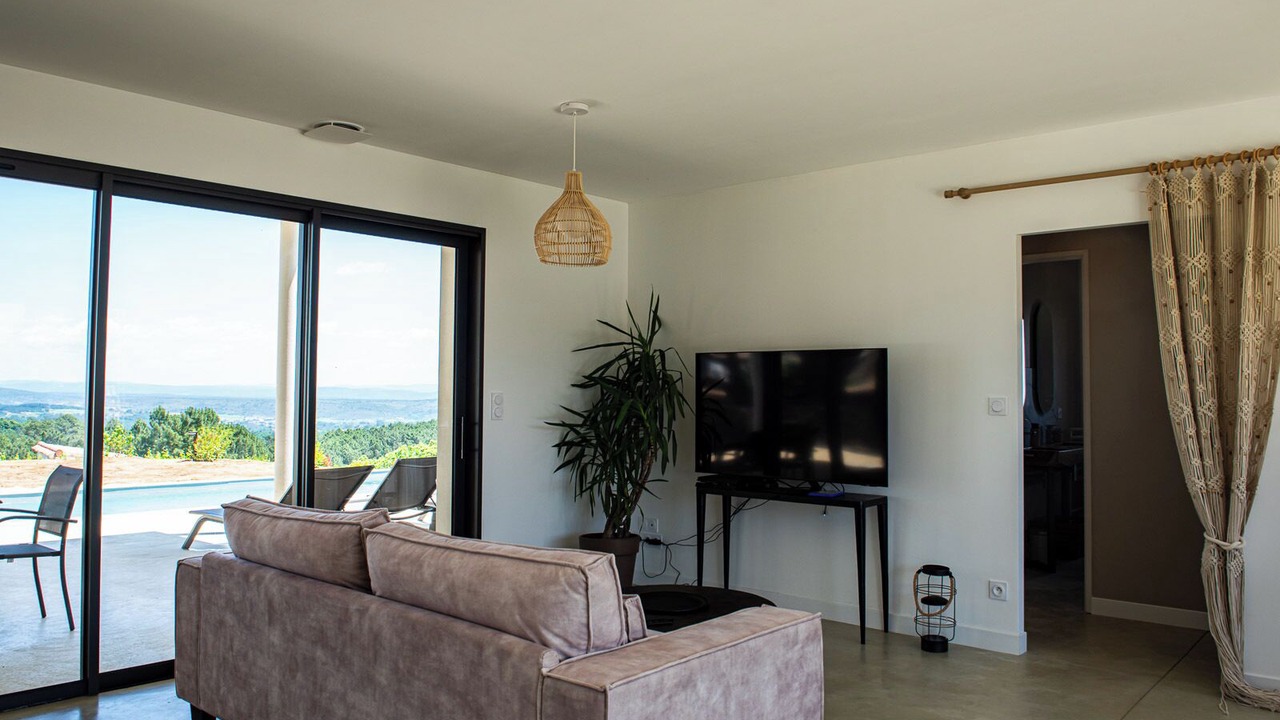 Photo of Livingroom in Lablachere
