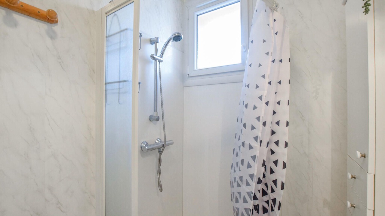 Photo of Bathroom in Lessay