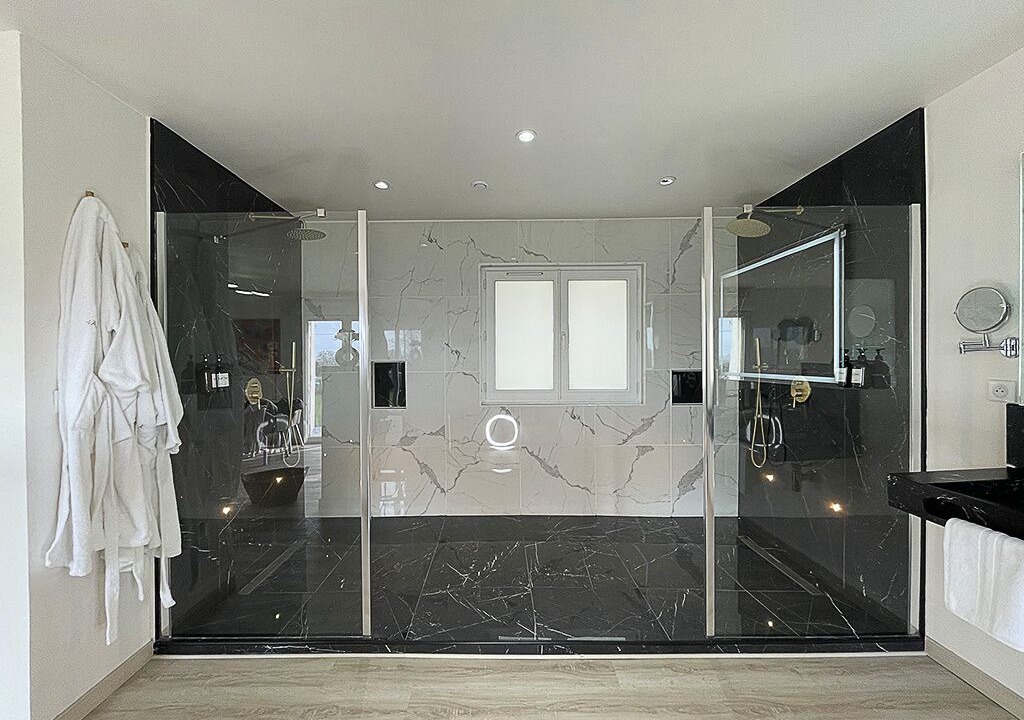 Photo of Bathroom in Verdelot