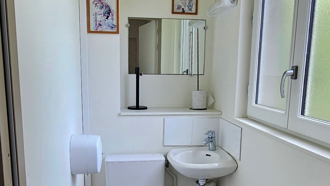 Photo of Bathroom in Dieppe