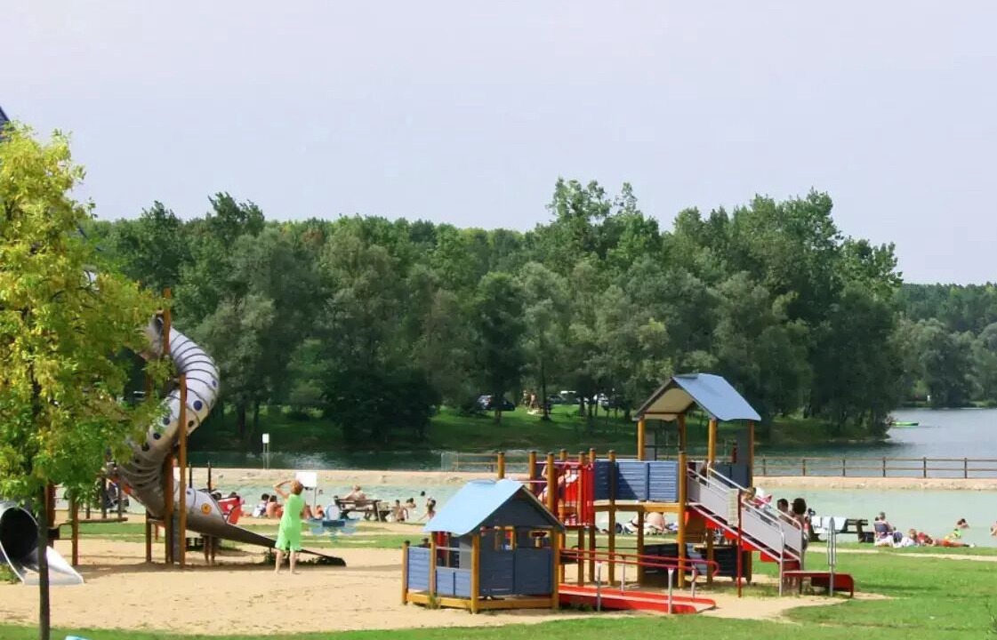 Photo of Others in Cormoranche-sur-Saone