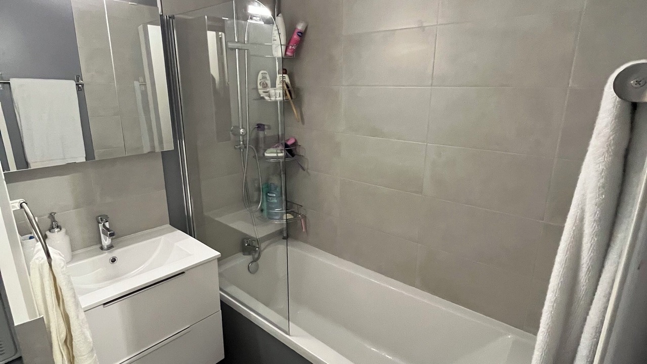 Photo of Bathroom in Maisons-Alfort