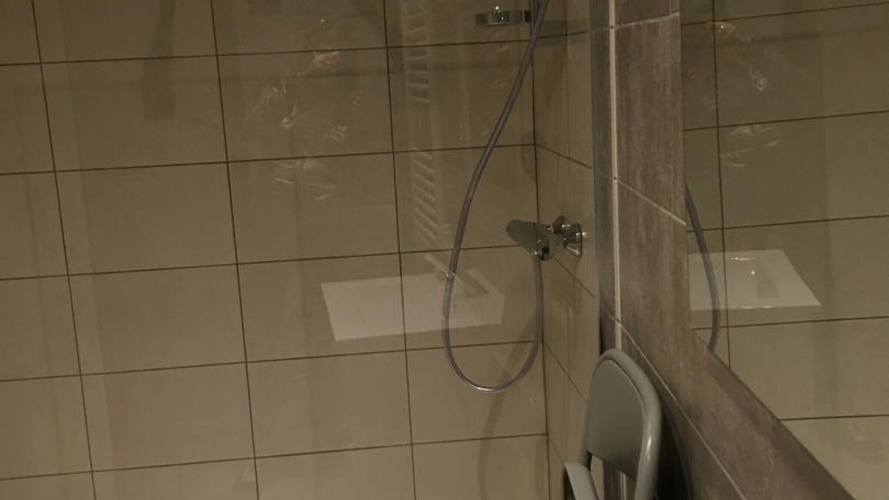 Photo of Bathroom in Aniche