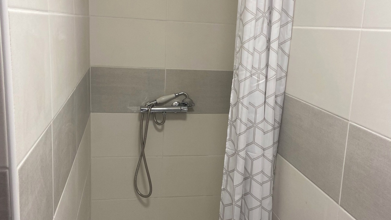 Photo of Bathroom in Ballancourt