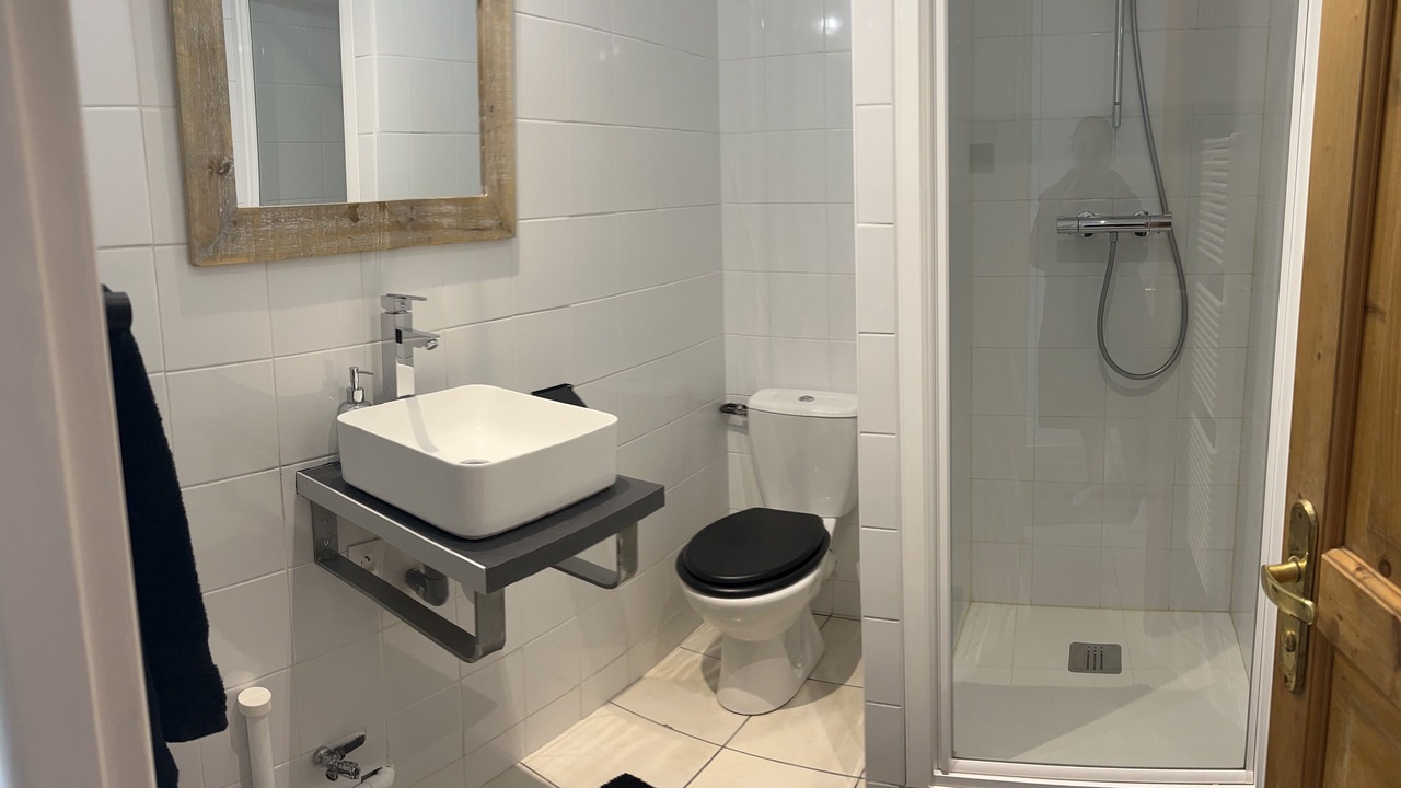 Photo of Bathroom in Morienval