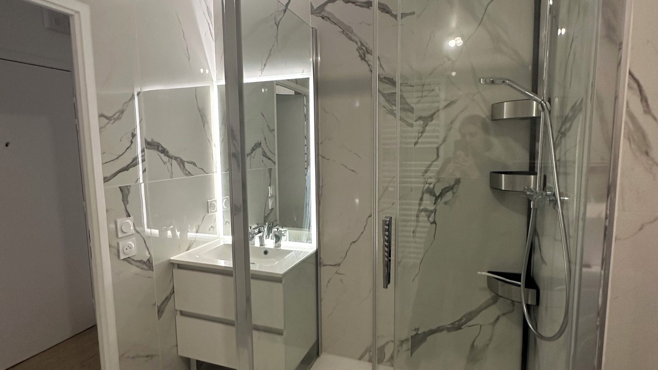 Photo of Bathroom in Cergy