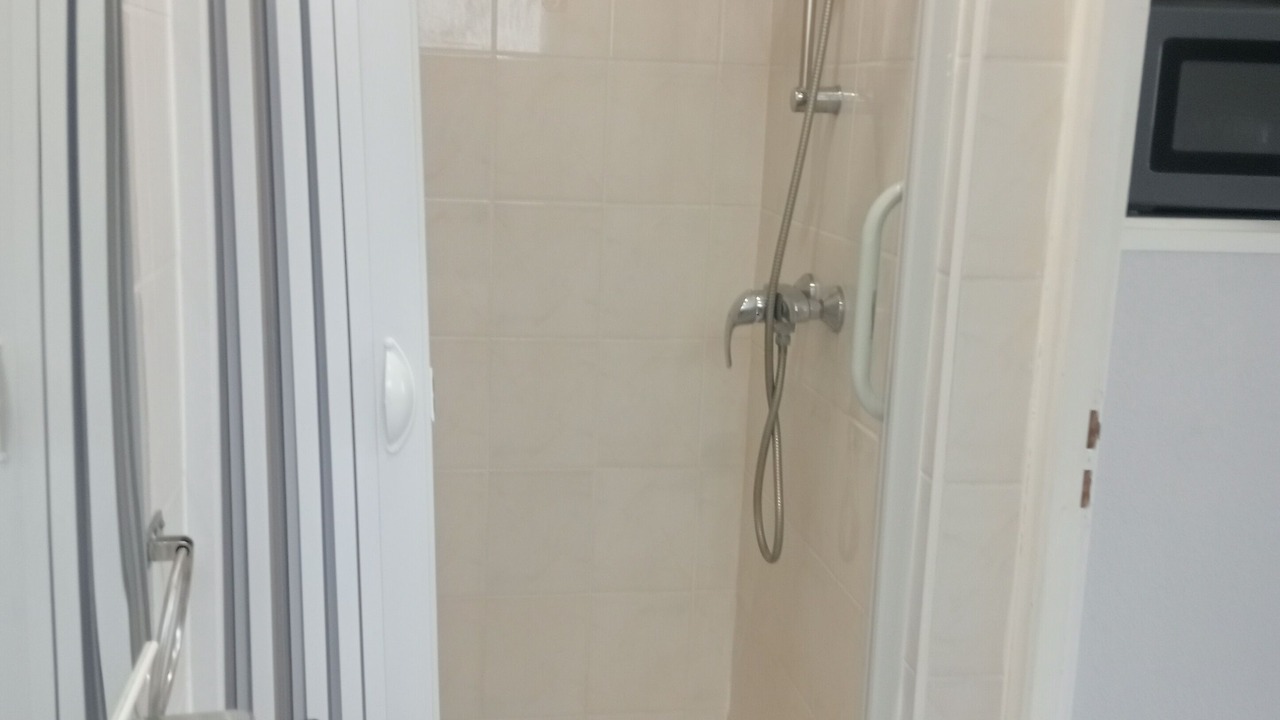Photo of Bathroom in Dole