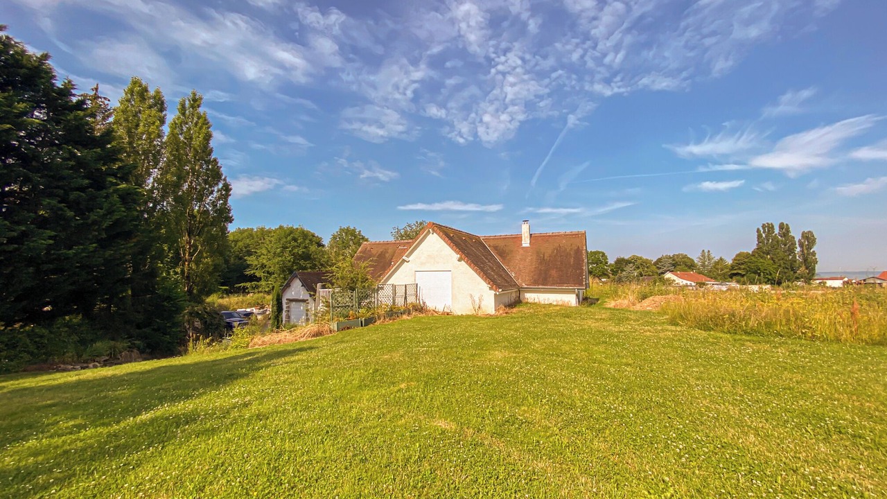 Photo of Outdoor in Leuvrigny
