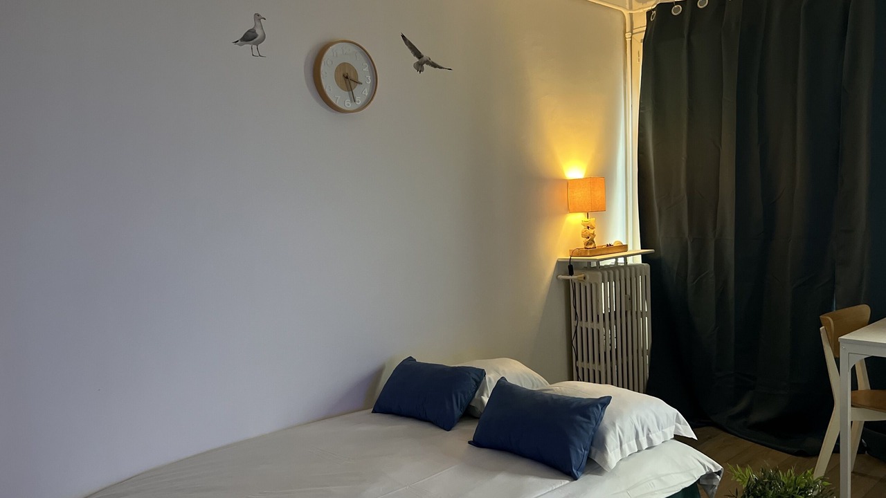 Photo of Bedroom in Calais City Center