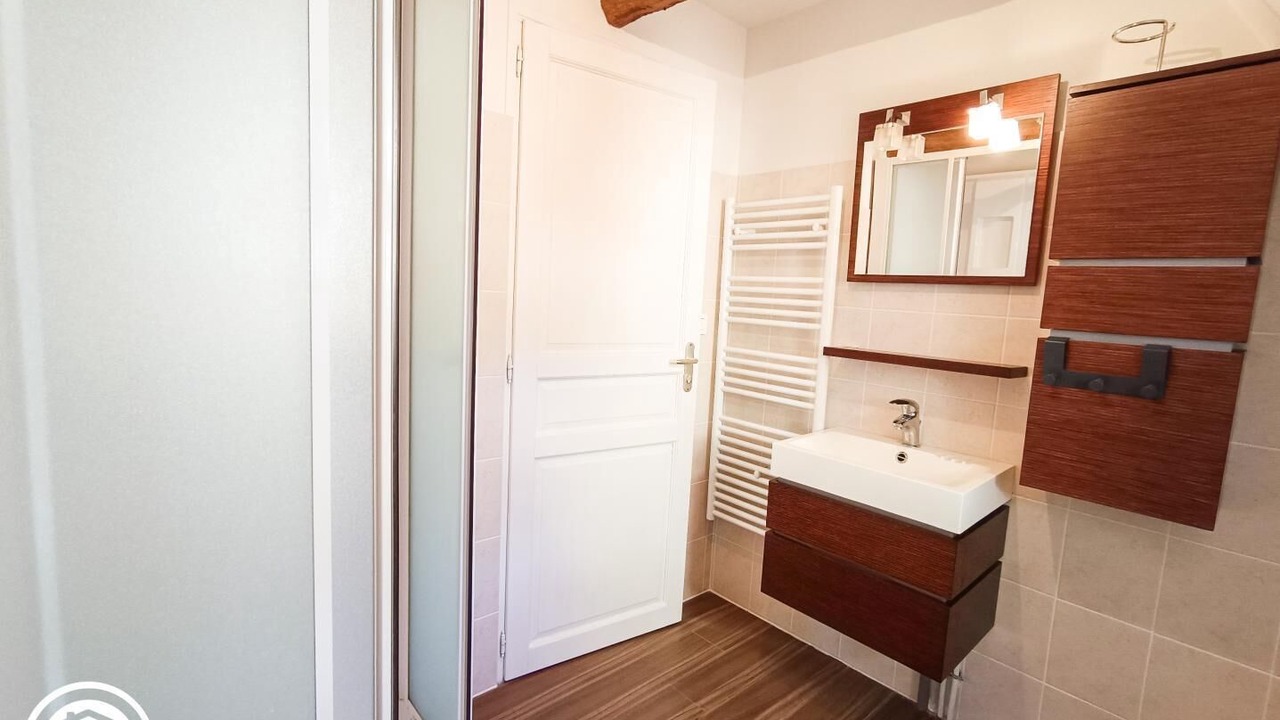 Photo of Bathroom in Carennac
