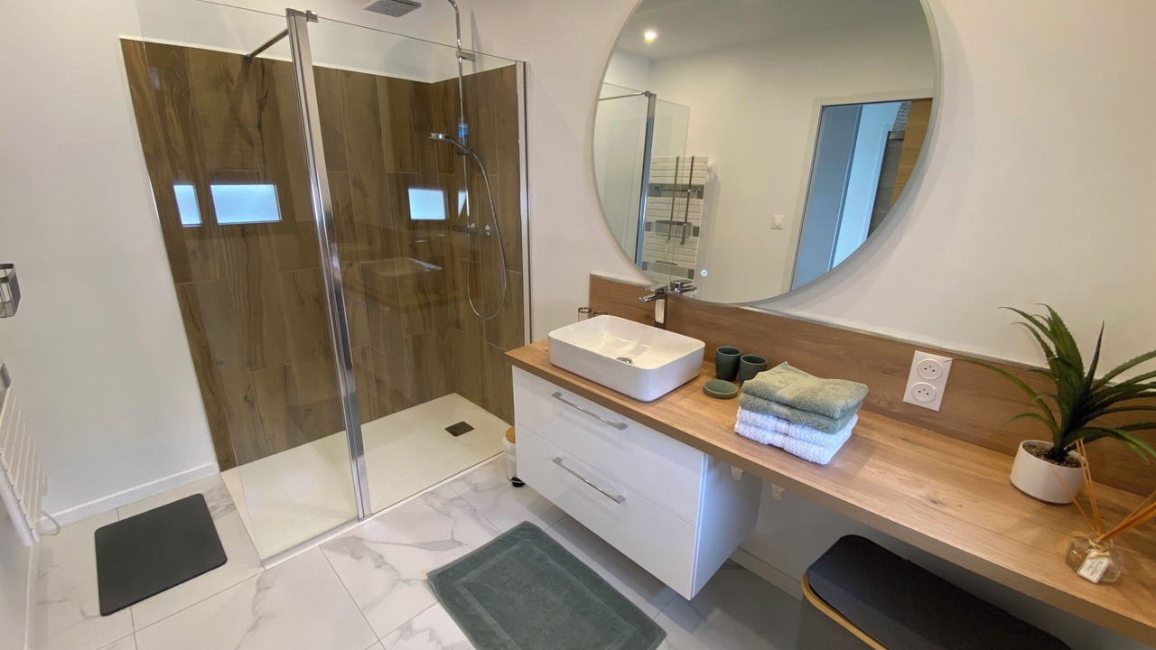 Photo of Bathroom in Widehem