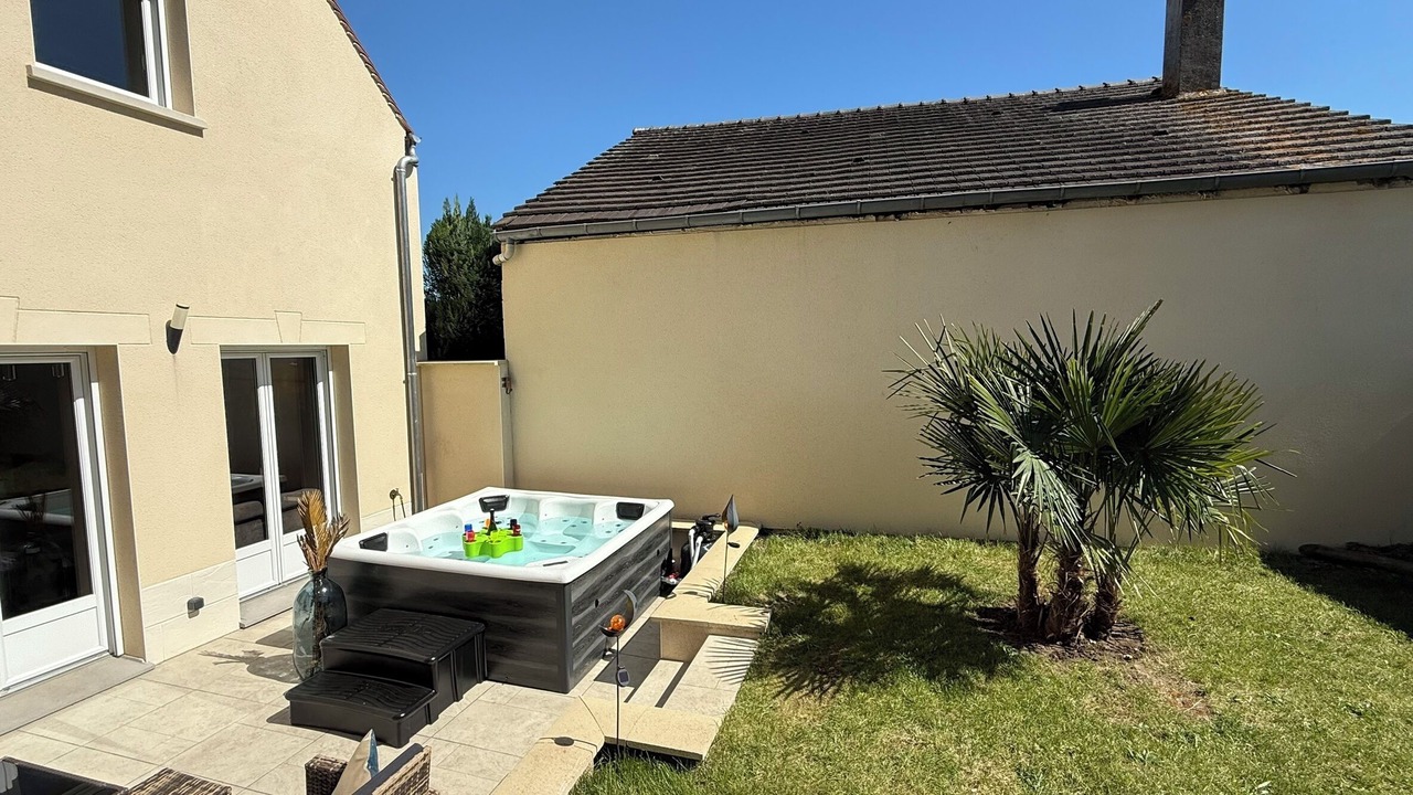 Photo of Patio Balcony in La Victoire - Les Marechaux