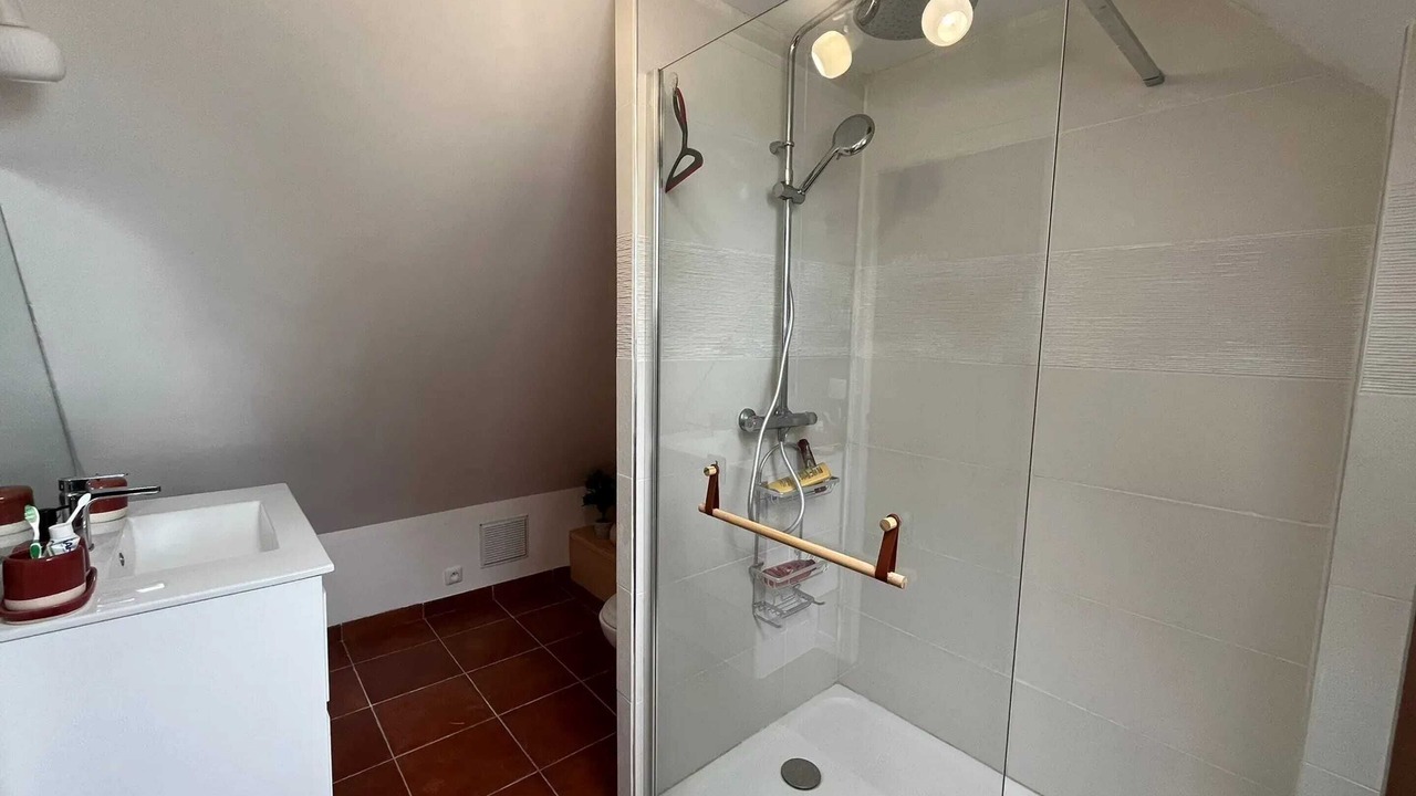 Photo of Bathroom in Bec-de-Mortagne