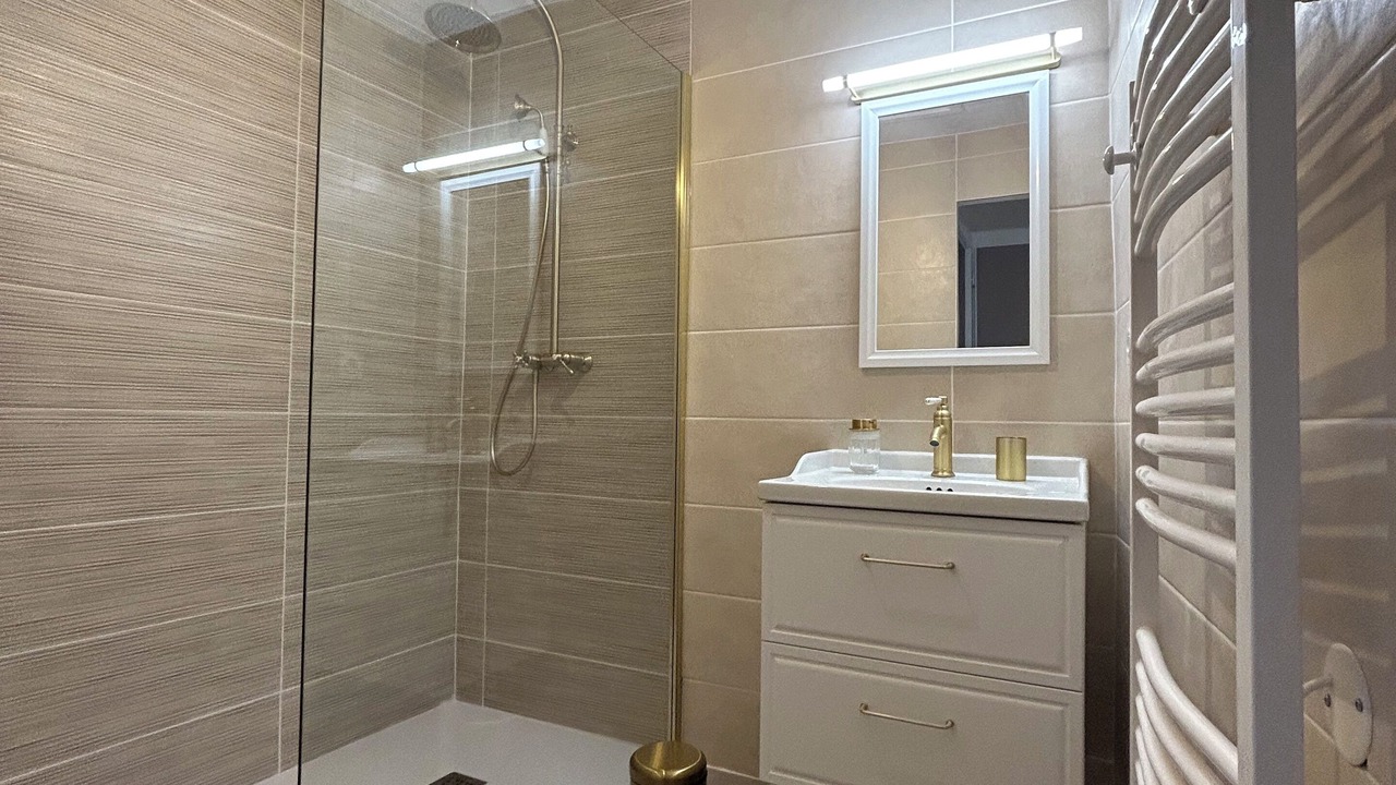 Photo of Bathroom in Viols-le-Fort