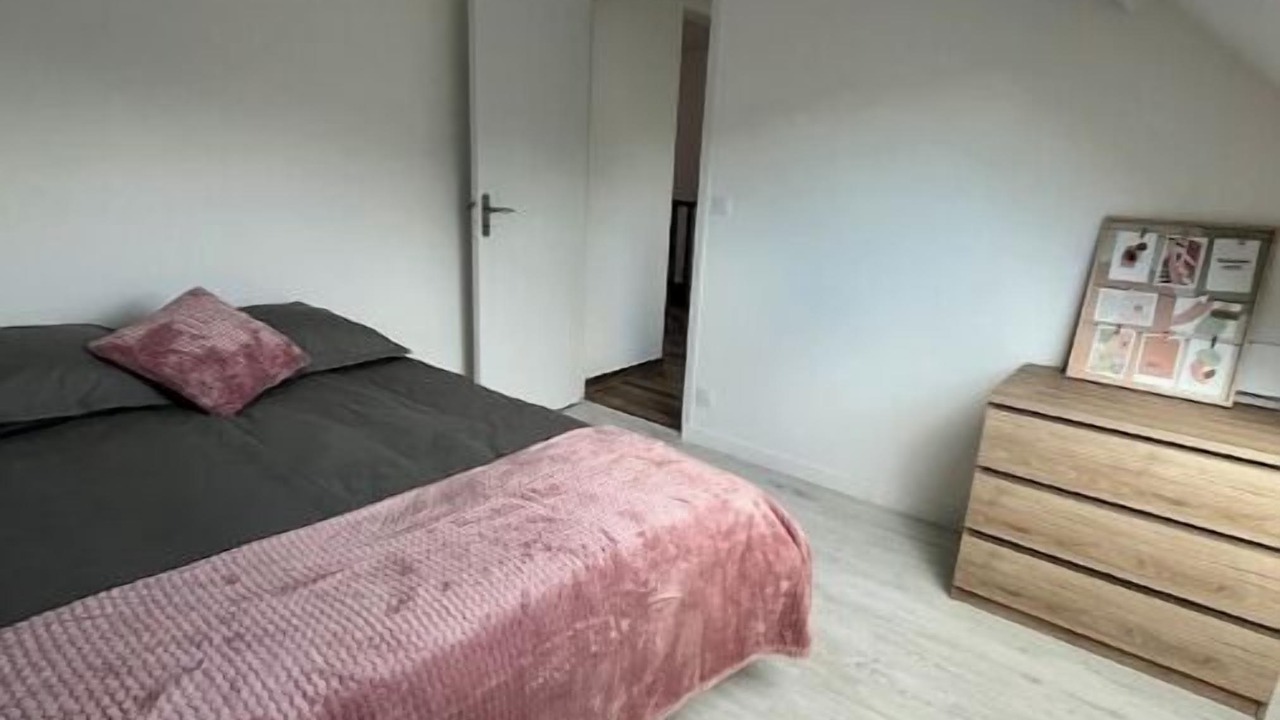Photo of Bedroom in Coupvray