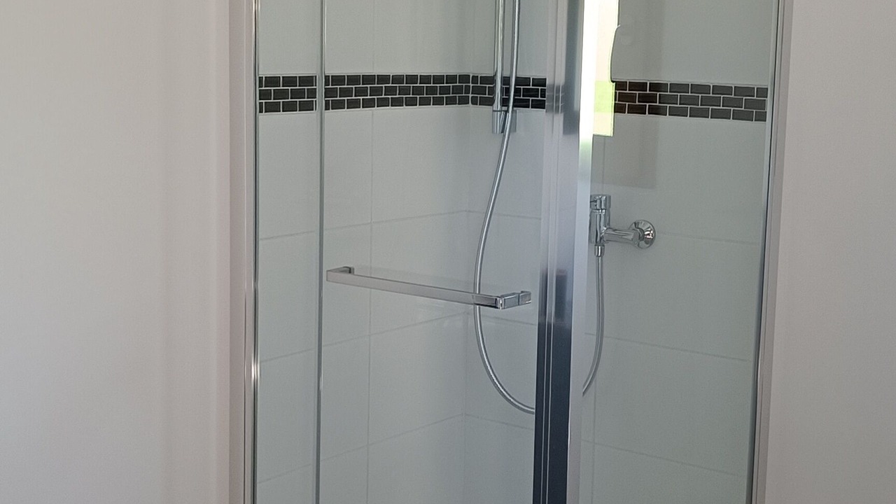 Photo of Bathroom in Camelin