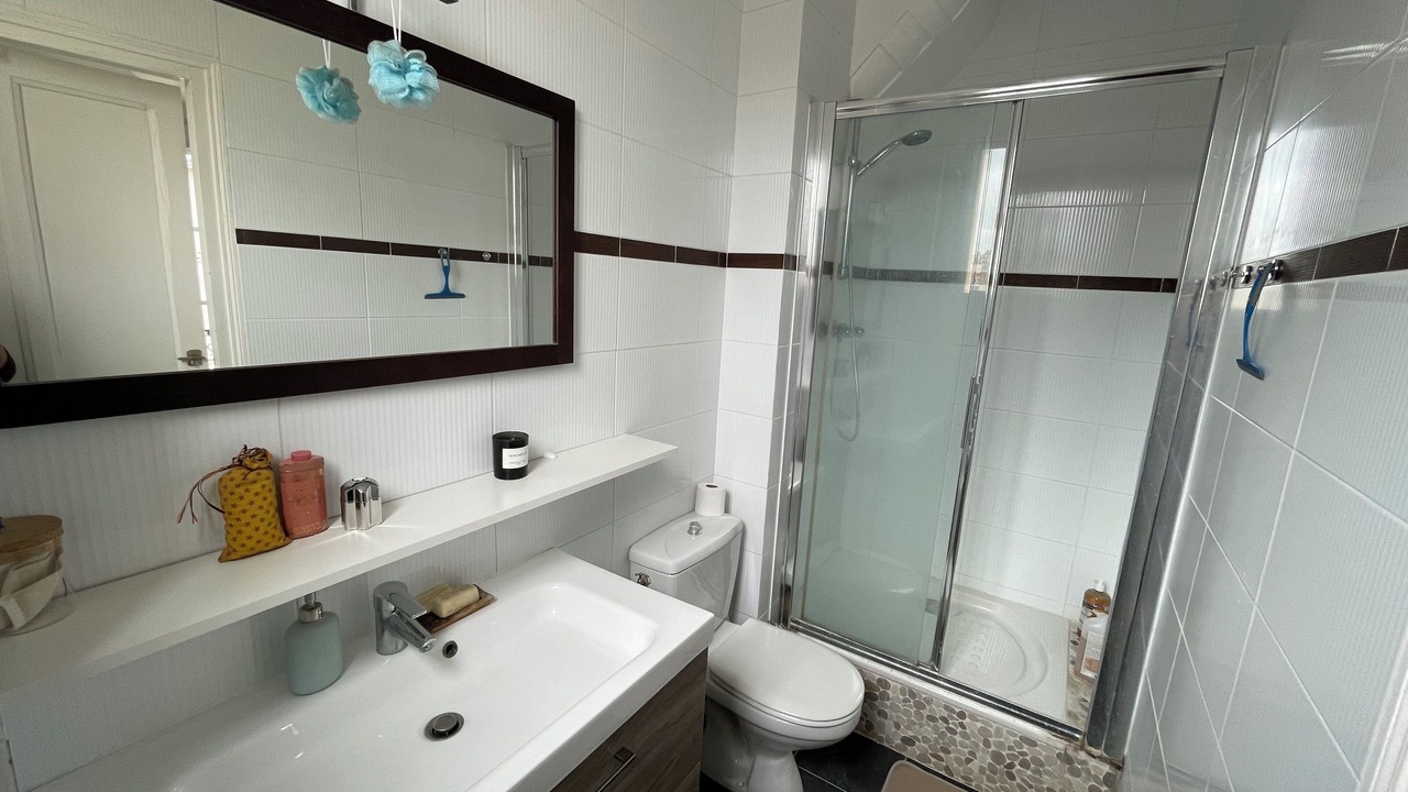 Photo of Bathroom in Chantiers