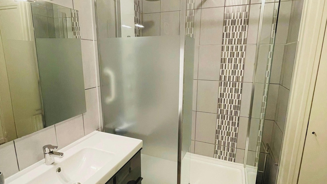 Photo of Bathroom in Centre Erlon