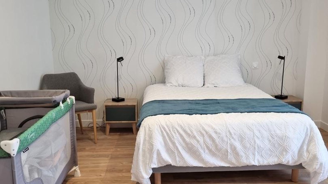 Photo of Bedroom in Viels-Maisons