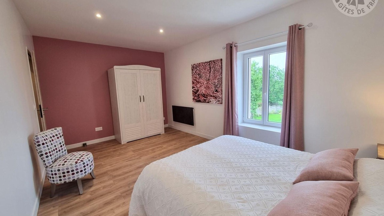 Photo of Bedroom in Viels-Maisons