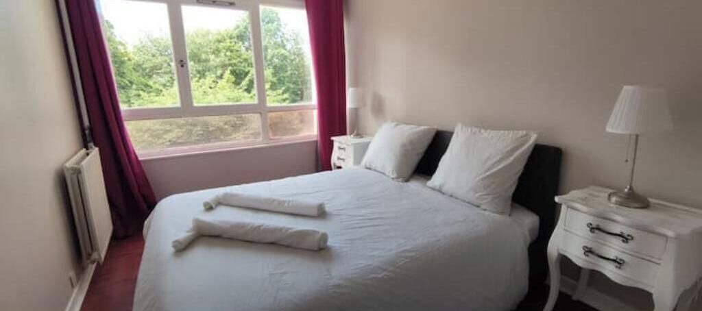 Photo of Bedroom in Elancourt