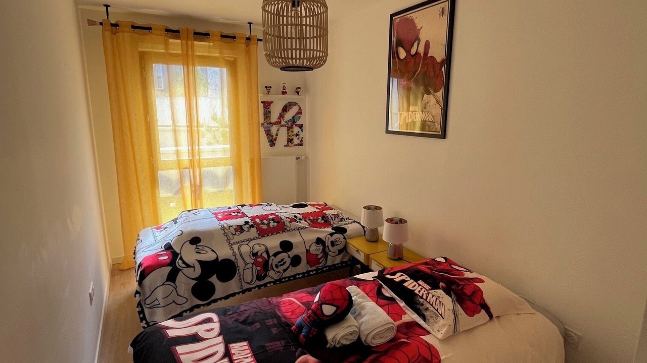 Photo of Bedroom in Magny-le-Hongre