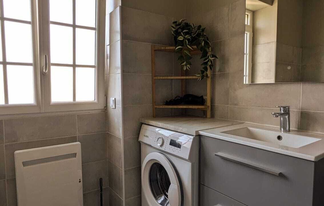 Photo of Bathroom in Paray-Vieille-Poste