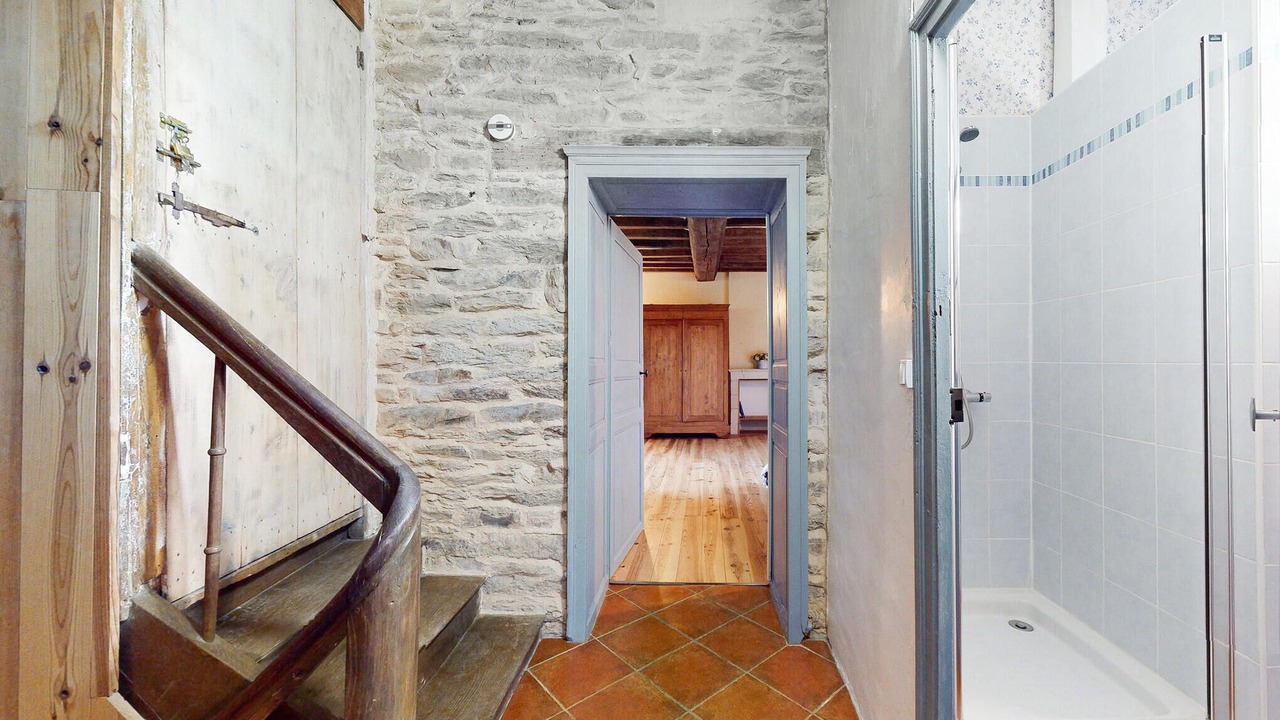 Photo of Bathroom in Parennes