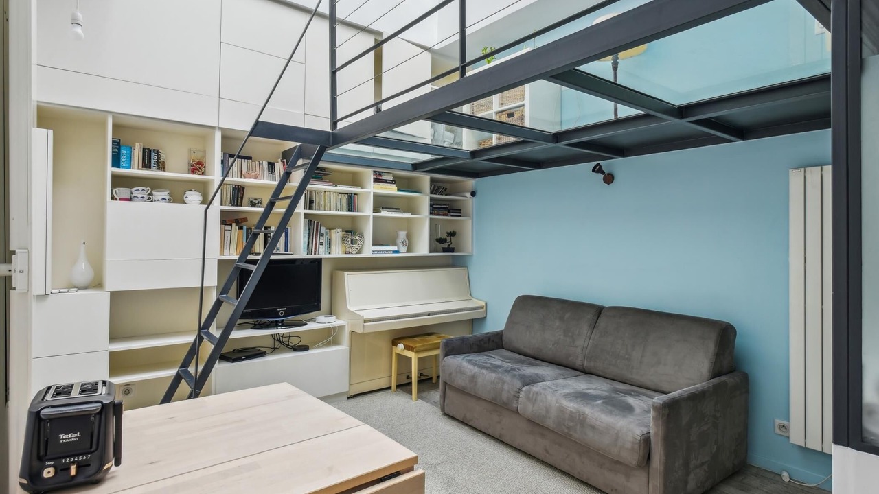 Photo of Livingroom in Notre-Dame-des-Champs