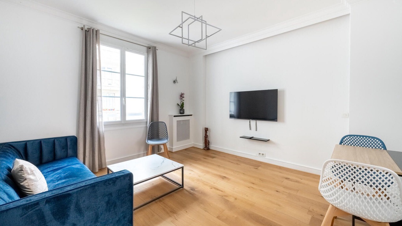 Photo of Bedroom in Colombes