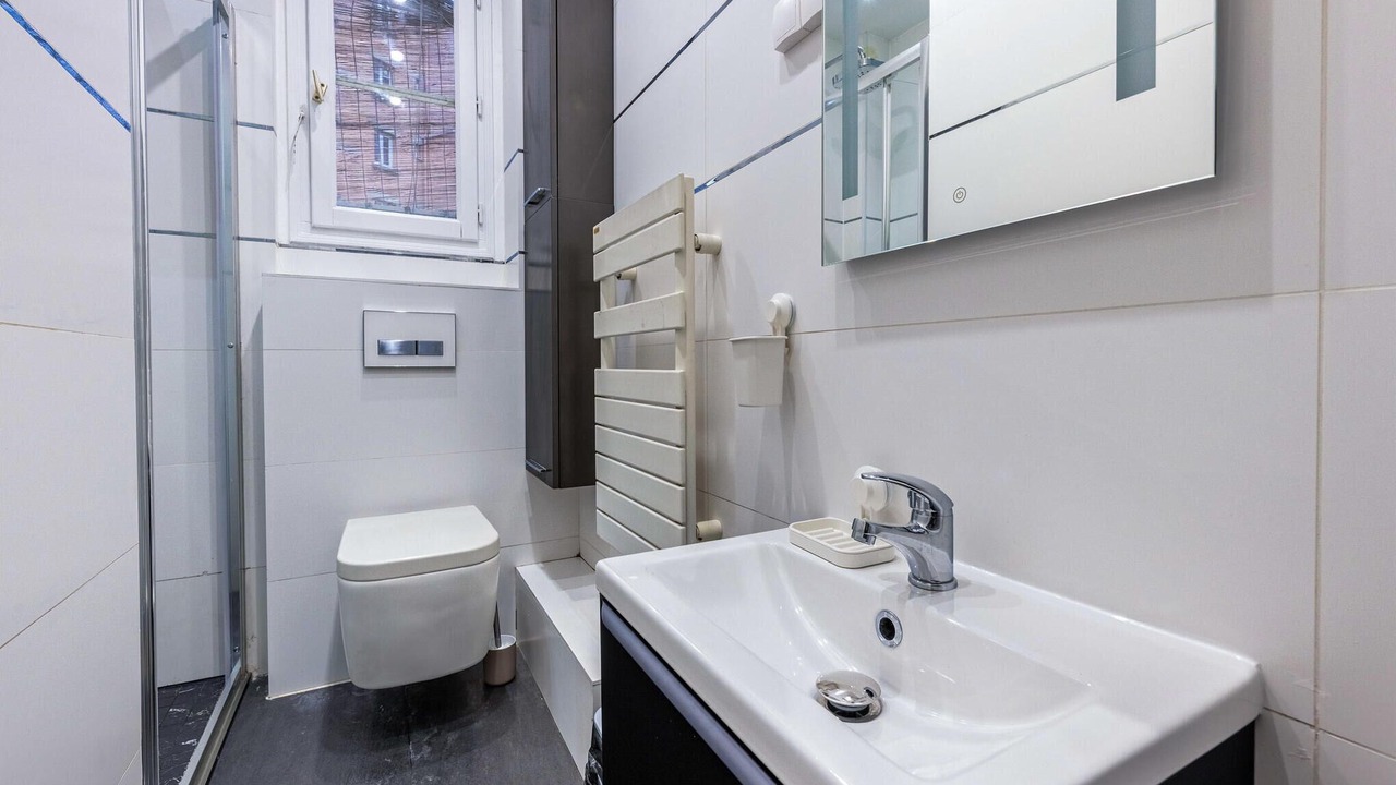 Photo of Bathroom in Colombes