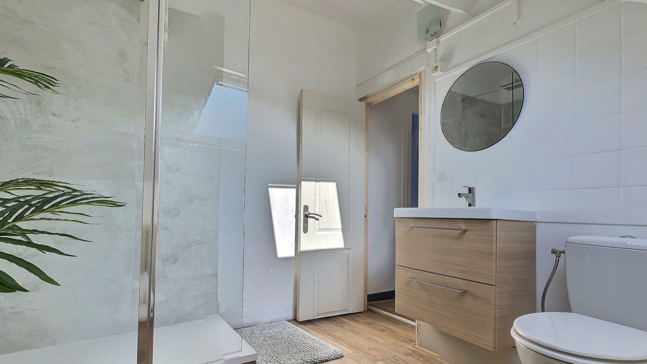 Photo of Bathroom in Saint-Jacques - Saint-Roch
