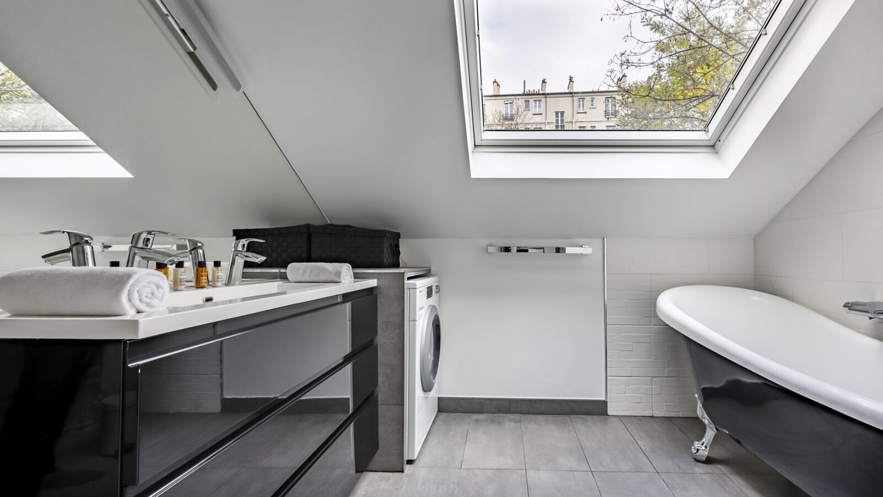 Photo of Bathroom in Saint-Fargeau