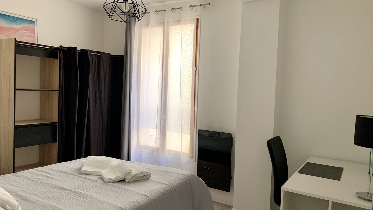 Photo of Bedroom in Troyes
