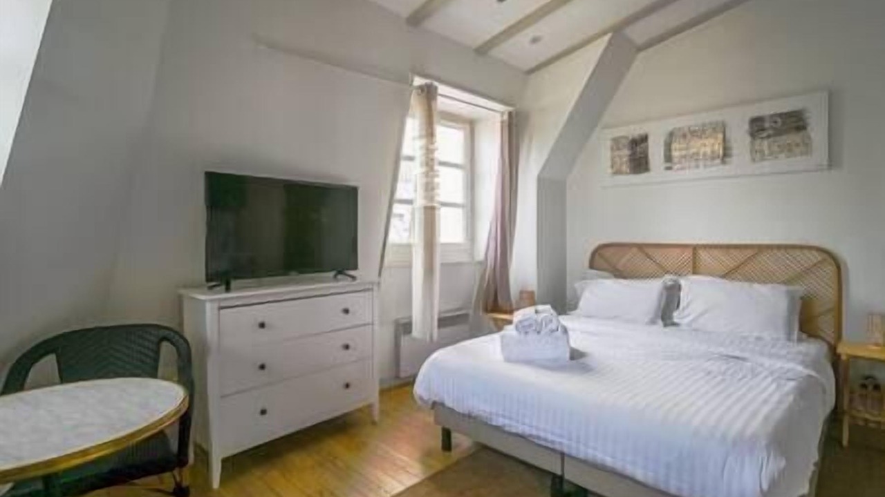 Photo of Bedroom in Gaillon