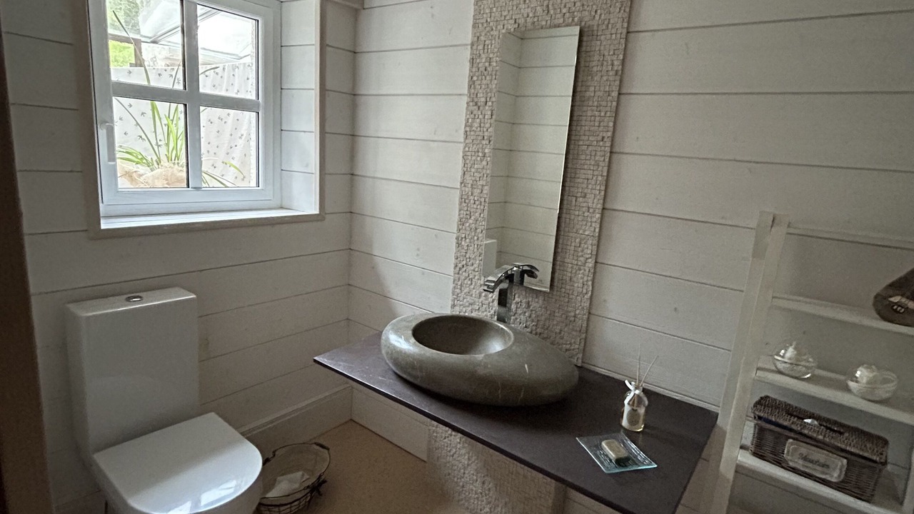 Photo of Bathroom in Fauverney