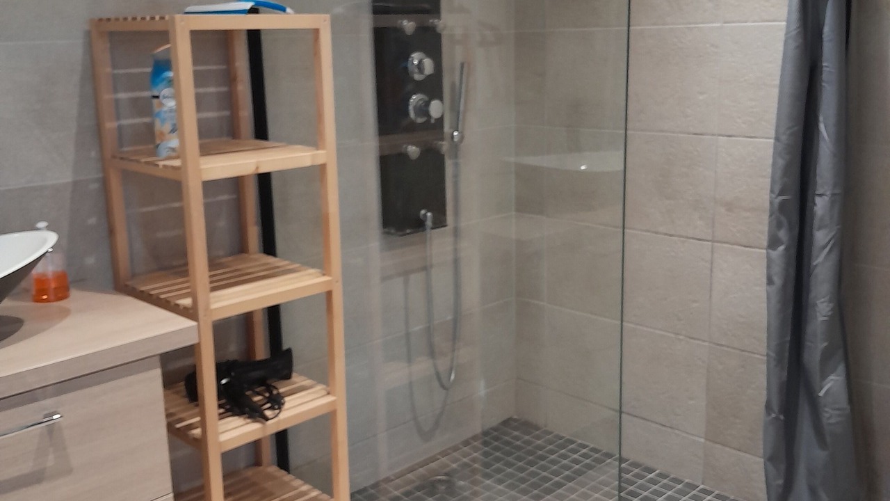 Photo of Bathroom in Montreuil-sur-Mer