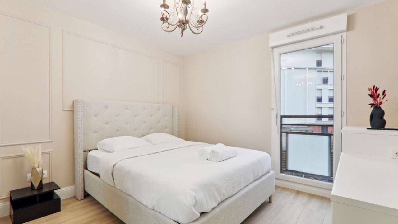 Photo of Bedroom in Argenteuil