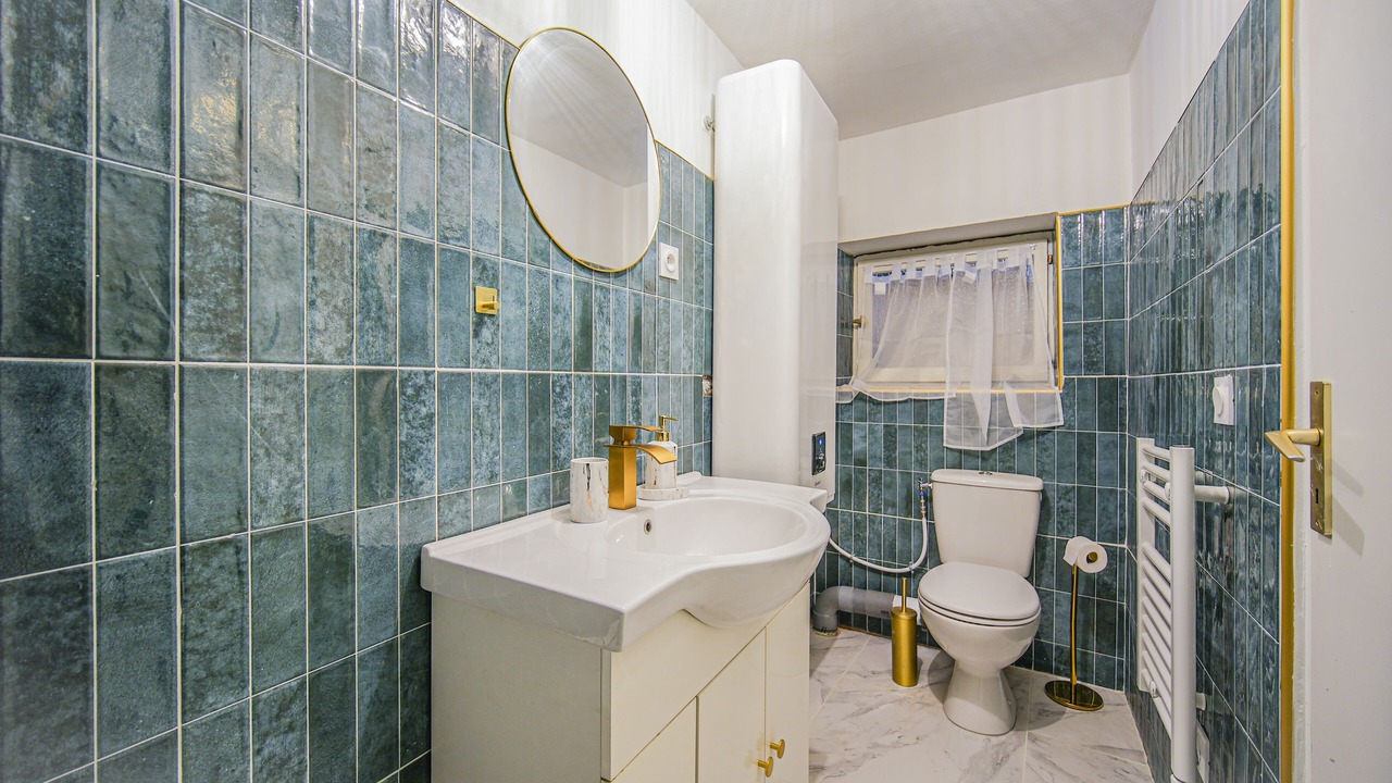Photo of Bathroom in Longperrier