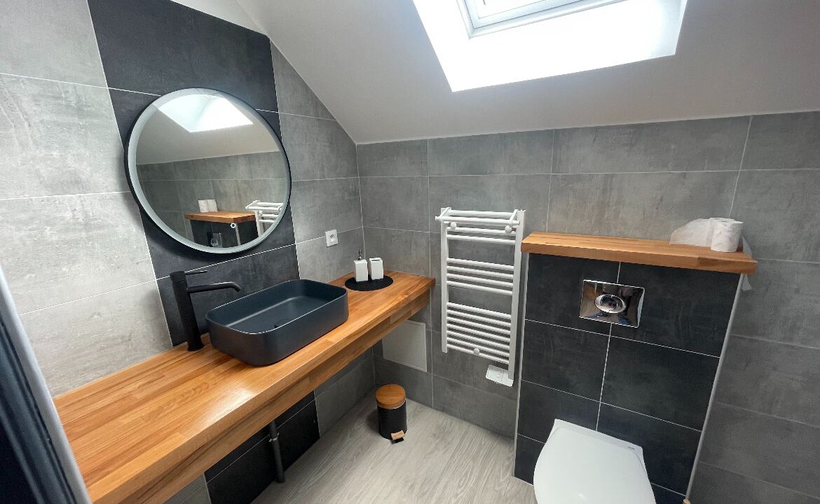 Photo of Bathroom in Camon