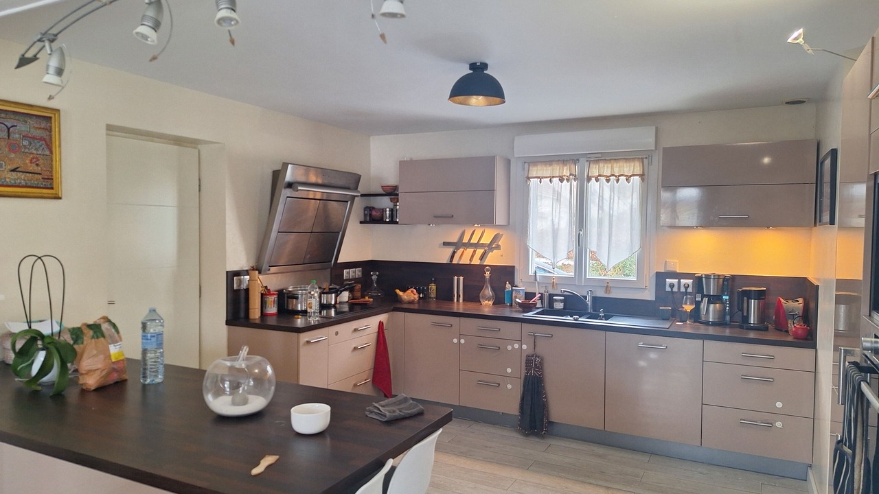 Photo of Kitchen in Oinville-sur-Montcient
