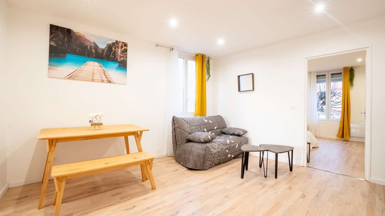 Photo of Livingroom in Charleville-Mezieres