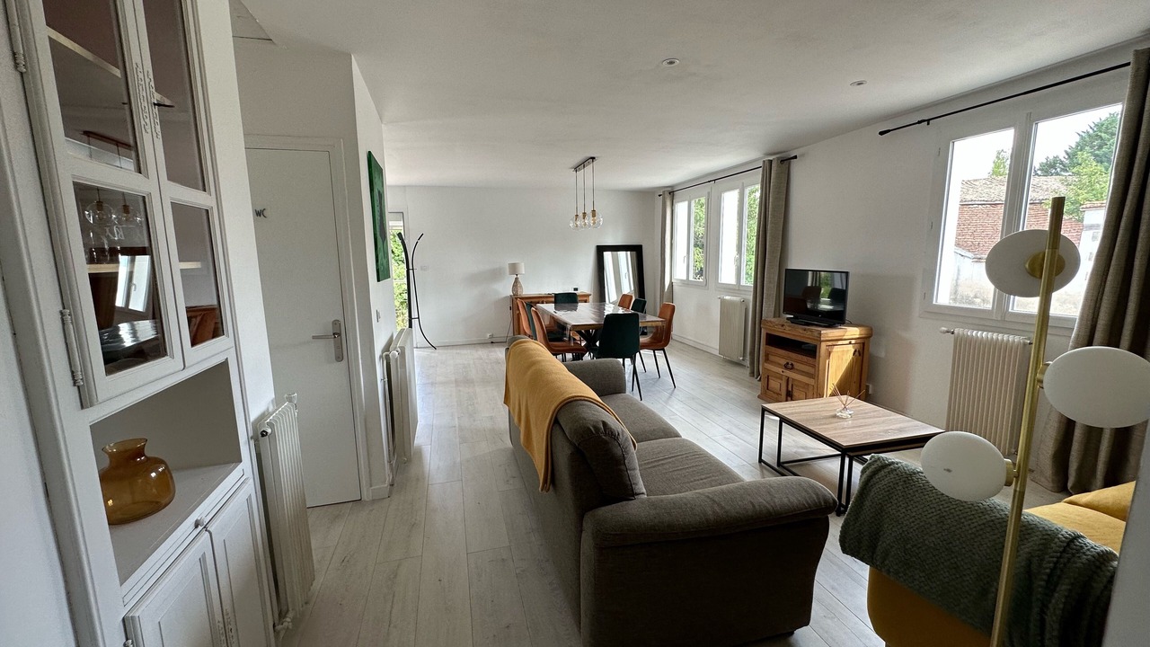 Photo of Livingroom in Juvigny