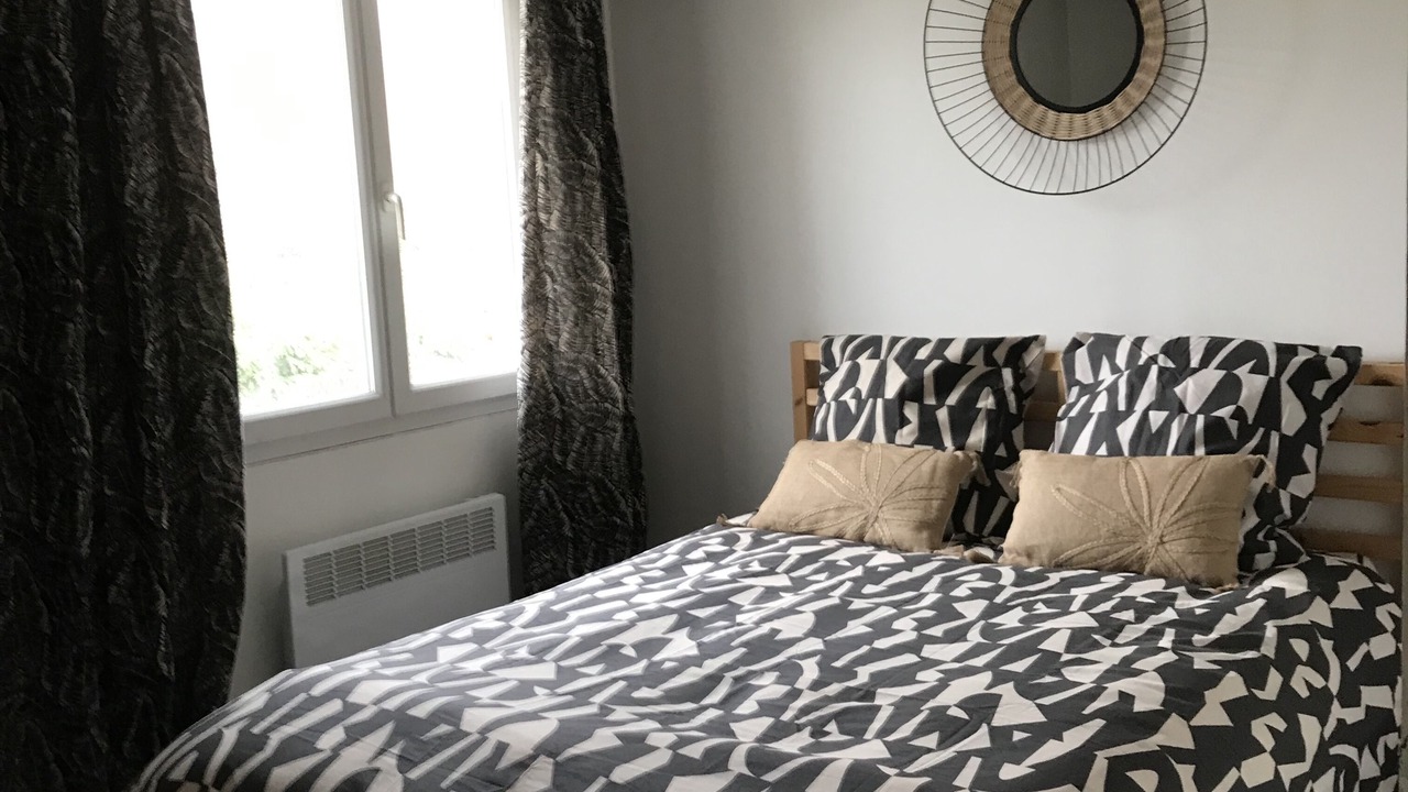 Photo of Bedroom in Beauvais