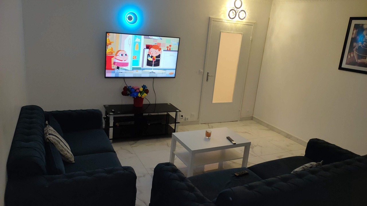 Photo of Livingroom in Argenteuil