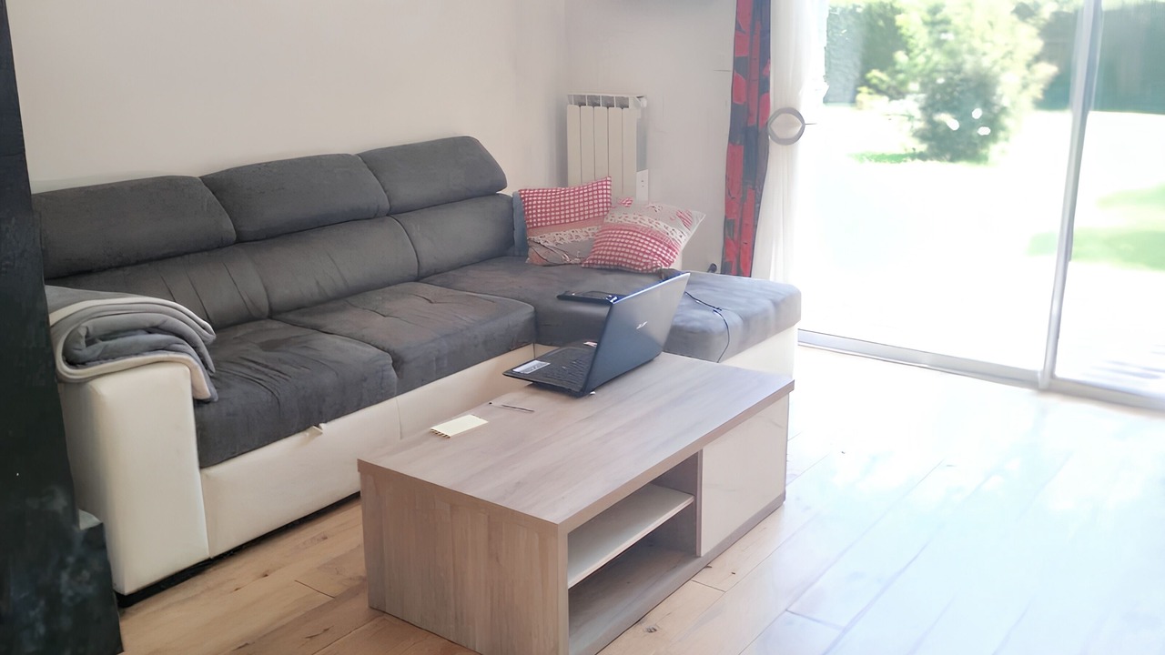 Photo of Livingroom in Ecrainville